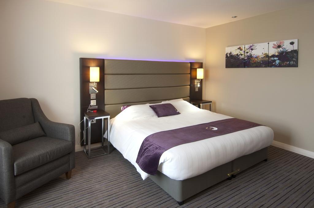 Premier Inn London King'S Cross Exterior photo